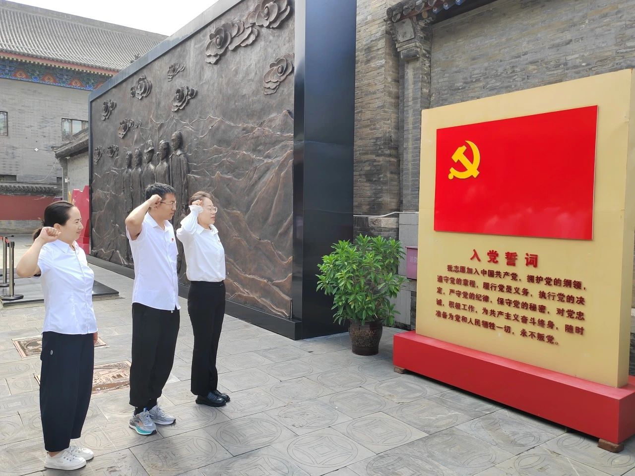 1754903239524998.jpg 8.jpg